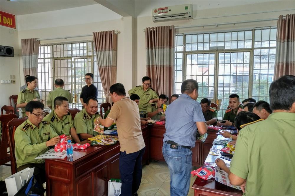 Bồi dưỡng nghiệp vụ phân biệt hàng thật, hàng giả cho lực lượng QLTT tại Khánh Hòa